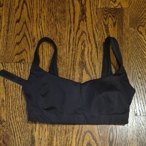 NikeSKIMS MatteWomen's Scoop-Neck Bra